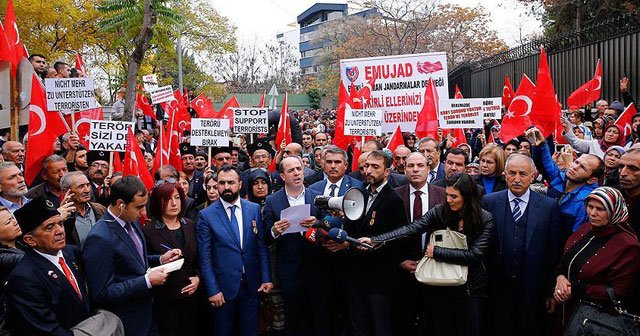 Ankara&#039;da şehit aileleri ve gazi yakınları Almanya&#039;yı protesto etti