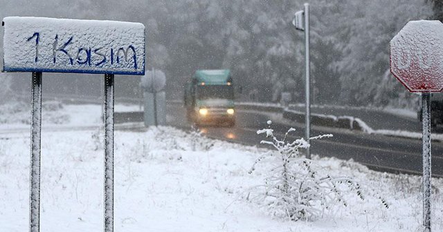 Bolu&#039;da kar yağışı devam ediyor