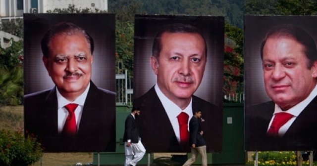 Cumhurbaşkanı Erdoğan&#039;ı böyle karşıladılar, dikkat çeken yazı