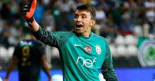 Derbi olaylı başladı