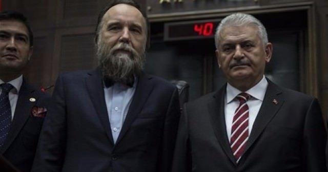 Dugin açıkladı: Putin&#039;in Türkiye&#039;ye teklifi var