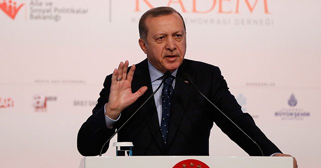 Erdoğan AB&#039;ye resti çekti: Sınır kapılarını açarız