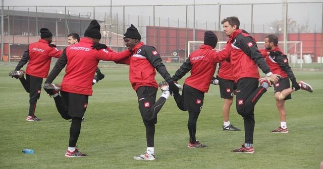 Gençlerbirliği&#039;nde Fenerbahçe maçı hazırlıkları devam ediyor