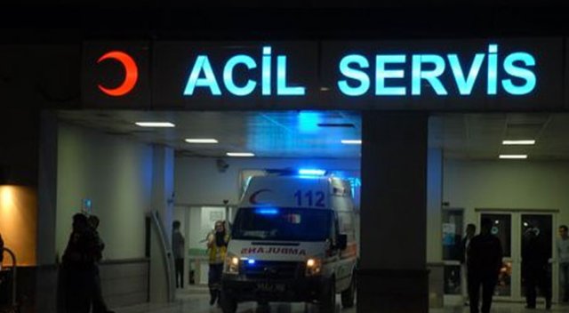 İşçi servisi duvara çarptı, 3 ölü