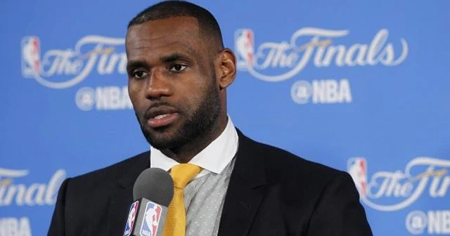 LeBron&#039;dan Muhammed Ali sergisine bağış