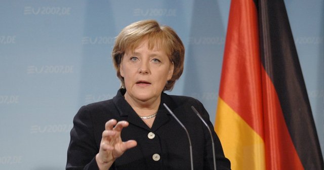 Merkel 4. kez başbakanlığa aday