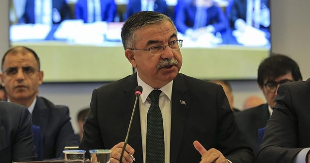 Milli Eğitim Bakanı Yılmaz&#039;dan öğretmen ihraçları hakkında açıklama