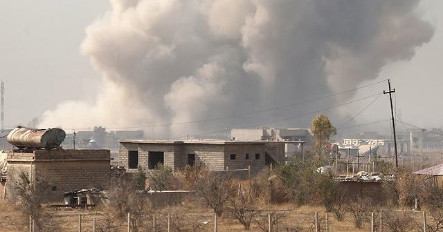 Musul&#039;a düzenlenen hava saldırısında siviller öldü