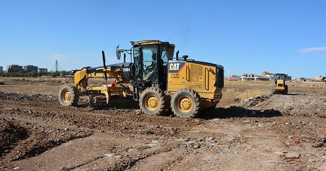 Nusaybin Belediyesi cadde ve sokaklarda yol çalışmasını hızlandırdı