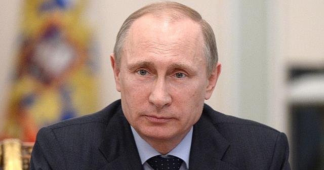 Putin: Batının demokrasi anlayışında bozukluk gözlemliyoruz