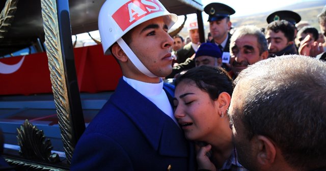 Şehit İsmail Koç, son yolculuğuna uğurlandı