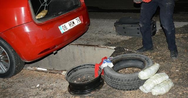 Stepne lastiğinin içinden bakın ne çıktı