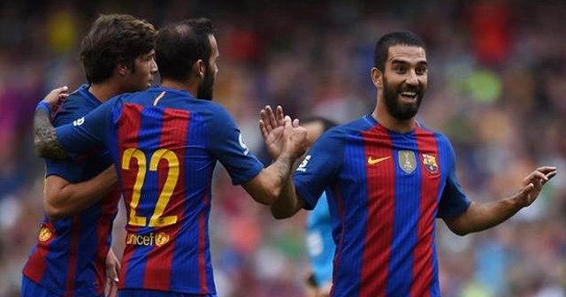 Arda Turan hattrick yaptı, Barcelona Kral Kupası&#039;nda üst turda