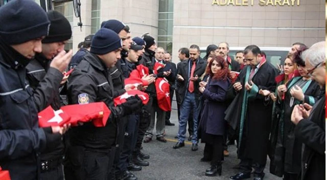 Avukatlardan Çevik Kuvvet’e anlamlı hediye