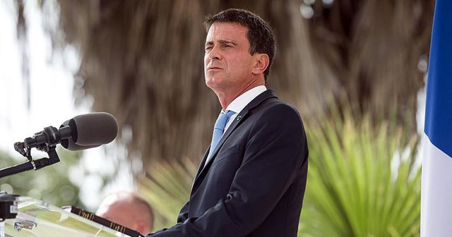 Fransa&#039;da Başbakan Valls cumhurbaşkanlığı yarışı için aday