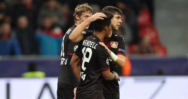 Hakan'lı Leverkusen lideri farklı geçti