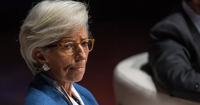 IMF Başkanı Lagarde &#039;görevi ihmal&#039;den suçlu bulundu