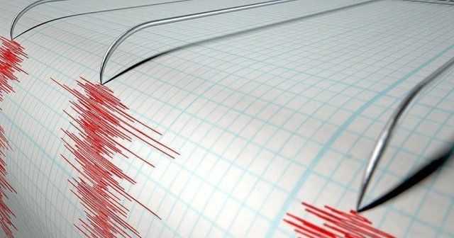 İran&#039;da 5 şiddetinde deprem