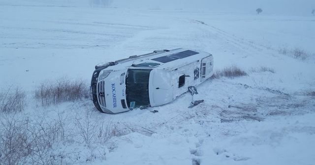 İşçi servisi takla attı: 10 yaralı