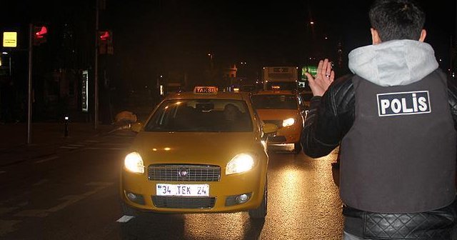 İstanbul&#039;da 5 bin polisle uygulama