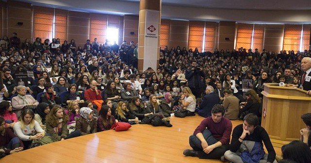 İstanbul&#039;daki patlamada şehit olan Berkay Akbaş okulunda anıldı