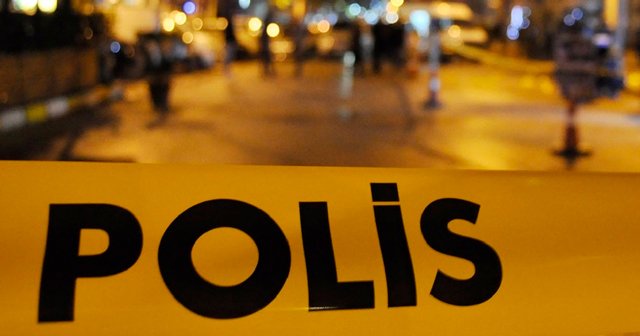 İstanbul Zeytinburnu&#039;nda canlı bomba alarmı