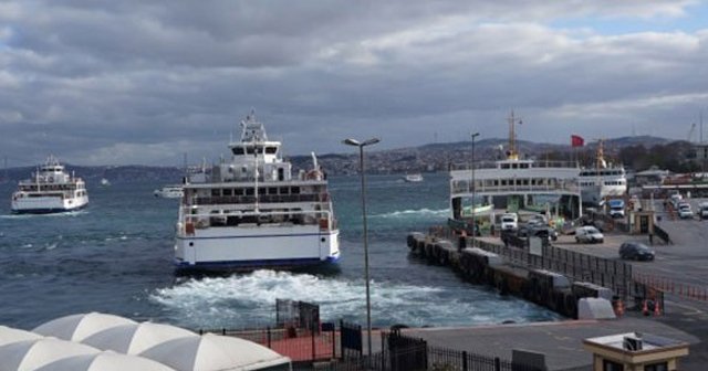 Kar yağışı İstanbul&#039;da başladı, seferler iptal edildi