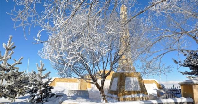 Kars eksi 30 ile en soğuk geceyi yaşadı