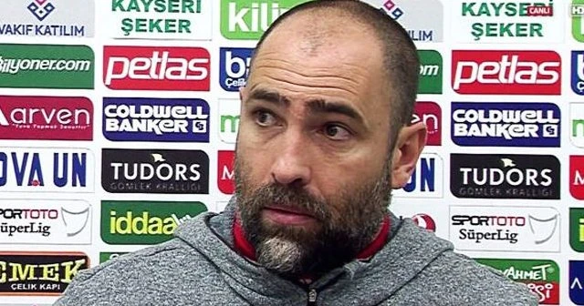 Maç sonu çılgına dönüp yayını terk etti