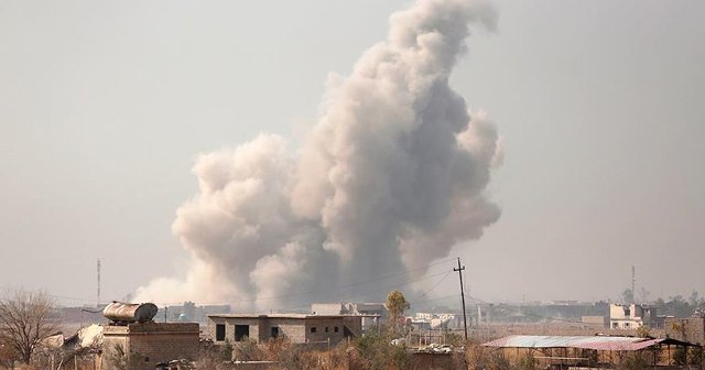 Musul&#039;da halk pazarı vuruldu: 20 ölü