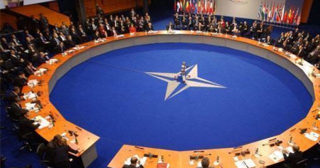 NATO&#039;dan 150 Türk subayı ayrıldı