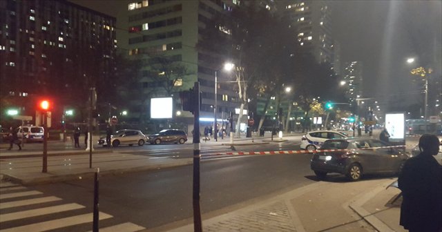 Paris&#039;te rehine krizi, polis bölgeyi kapattı 7 kişi rehin