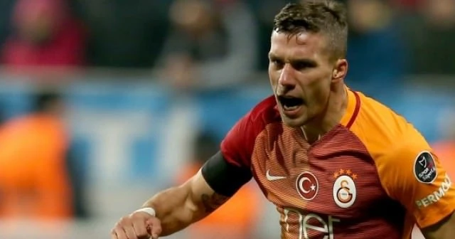 Podolski yerinden memnun