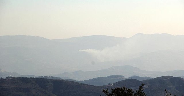 Rejime ait birlikler Lazkiye ve İdlib kırsalını vuruyor