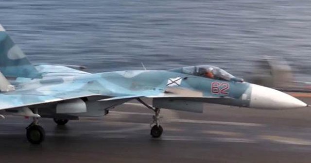 Rusya ait Su-33 savaş uçağı düştü