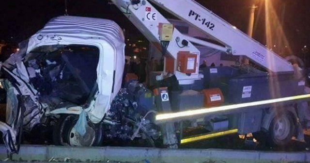 Tokat’ta yolcu otobüsü ile kamyonet çarpıştı: 1 ölü, 6 yaralı