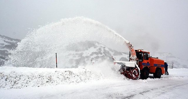 Tunceli&#039;de eğitime kar engeli