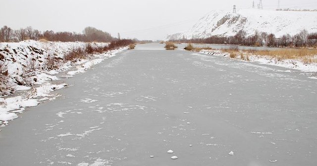 Türkiye&#039;nin en uzun nehri buz tuttu