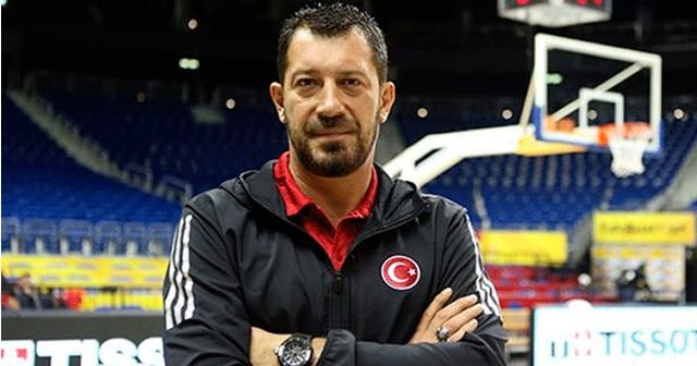 12 Dev Adam&#039;da Ufuk Sarıca dönemi!