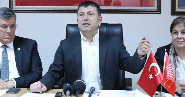 Ağbaba, &#039;Anayasa değişikliğine isimler üzerinden bakmıyoruz&#039;