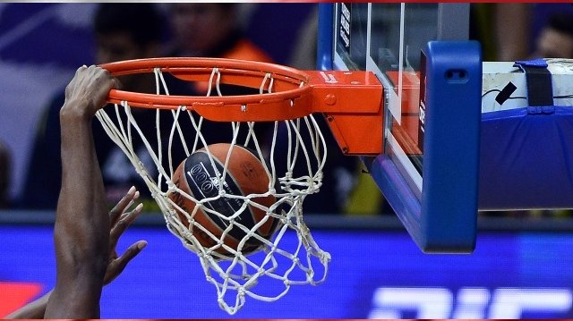 Anadolu Efes, Cimbom&#039;a acımadı