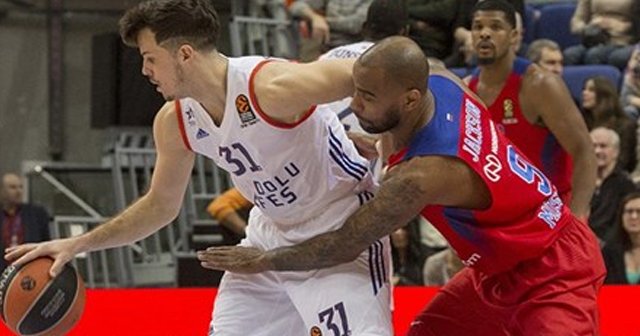 Anadolu Efes&#039;in gücü yetmedi