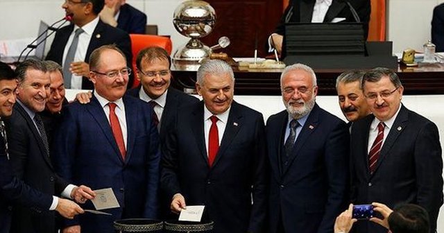 Başbakan Yıldırım: Anayasa&#039;nın ilk dört maddesi değişmeyecek