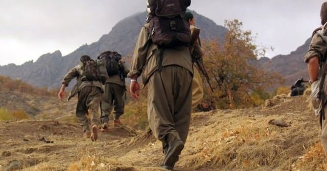 Belediyenin fotoğrafını çeken 2 PKK&#039;lı tutuklandı!