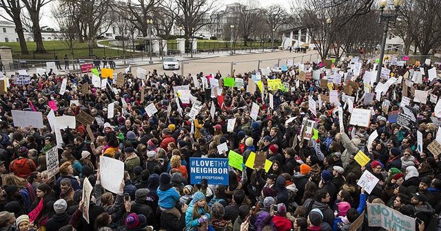 Beyaz Saray önünde Trump karşıtı protesto