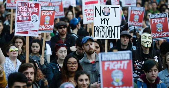 Bir günde 600 Trump karşıtı protesto