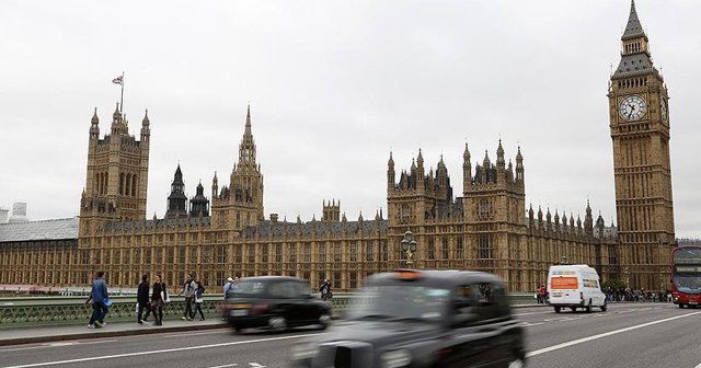 Brexit yasa tasarısı İngiliz parlamentosuna sunuldu