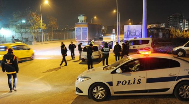 Bursa&#039;da bin polisin katıldığı operasyonda 45 gözaltı