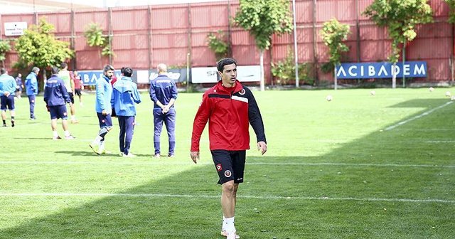 Bursaspor &#039;Bogdan Stancu&#039;yu kadrosuna kattı