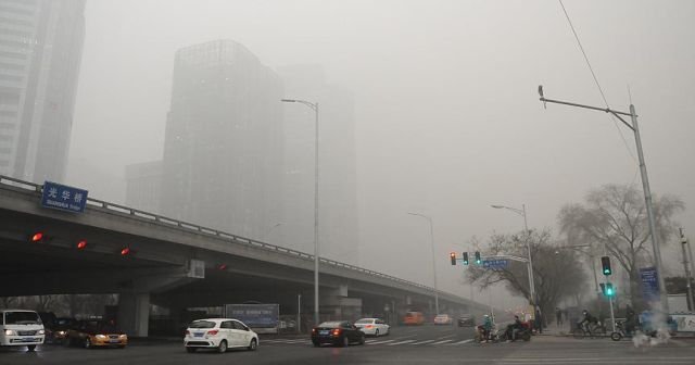 Çin&#039;deki hava kirliliği ulaşımı da etkiledi